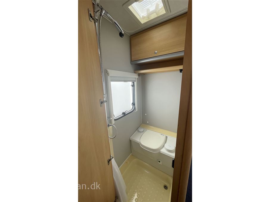 Dethleffs Camper 450 DB